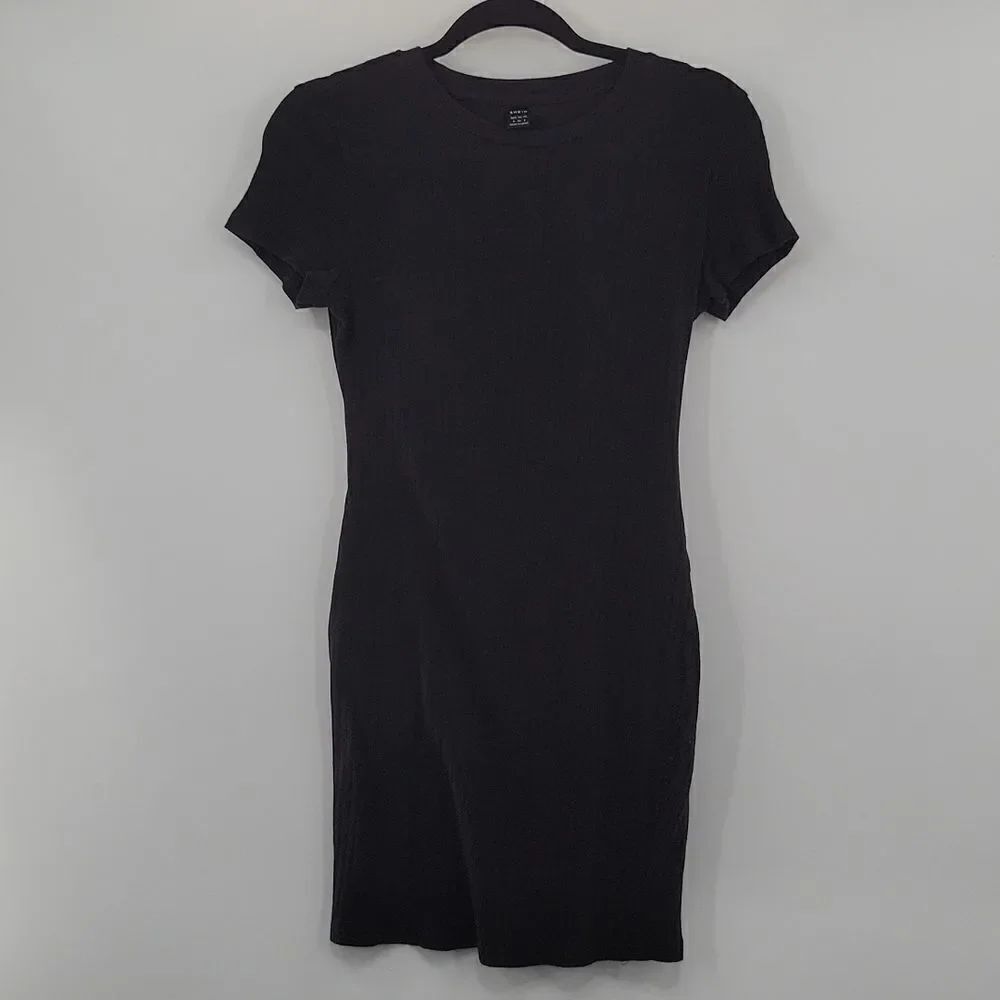 3For$20 SHEIN Black Ribbed Syle T-Shirt Dress Size: Small
